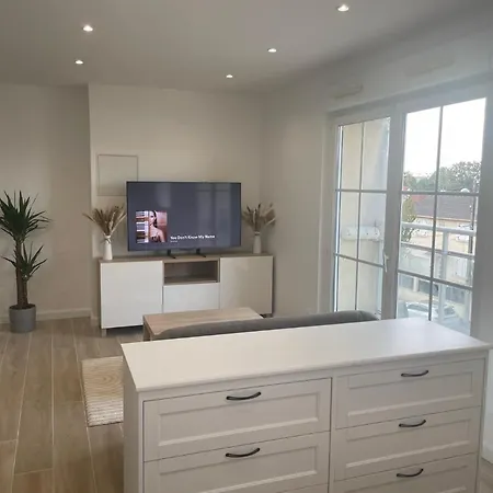 Apartment Cozy 30m² Pres Rer/cdg/parc Des Expos *